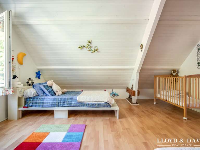 Maison Pierrefonds - 5 chambres - 316m²
