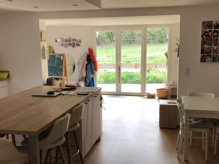 Maison Pierrevert - 4 chambres - 196m²