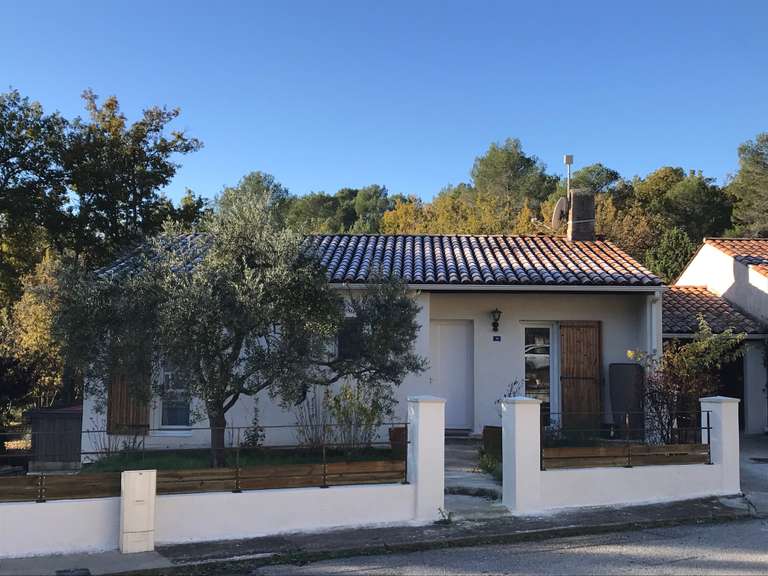Maison Pierrevert - 4 chambres - 196m²