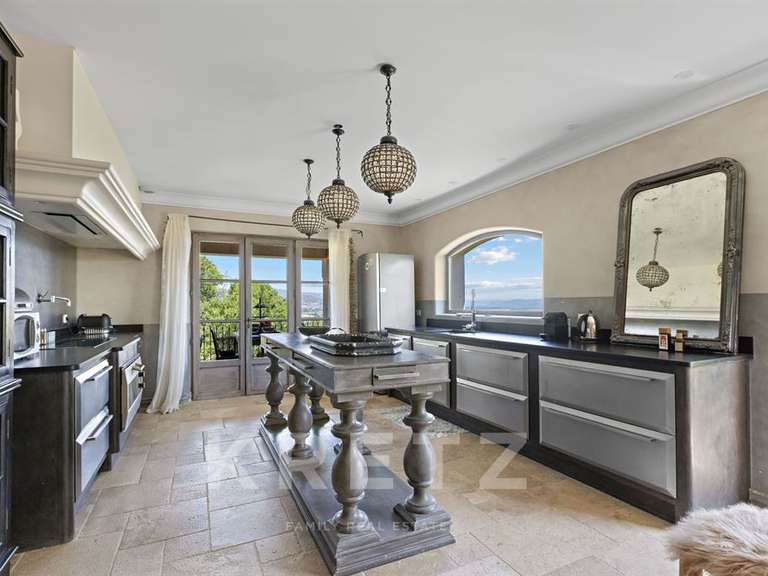 Maison Pierrevert - 4 chambres - 250m²