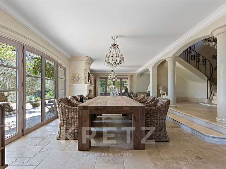 Maison Pierrevert - 4 chambres - 250m²