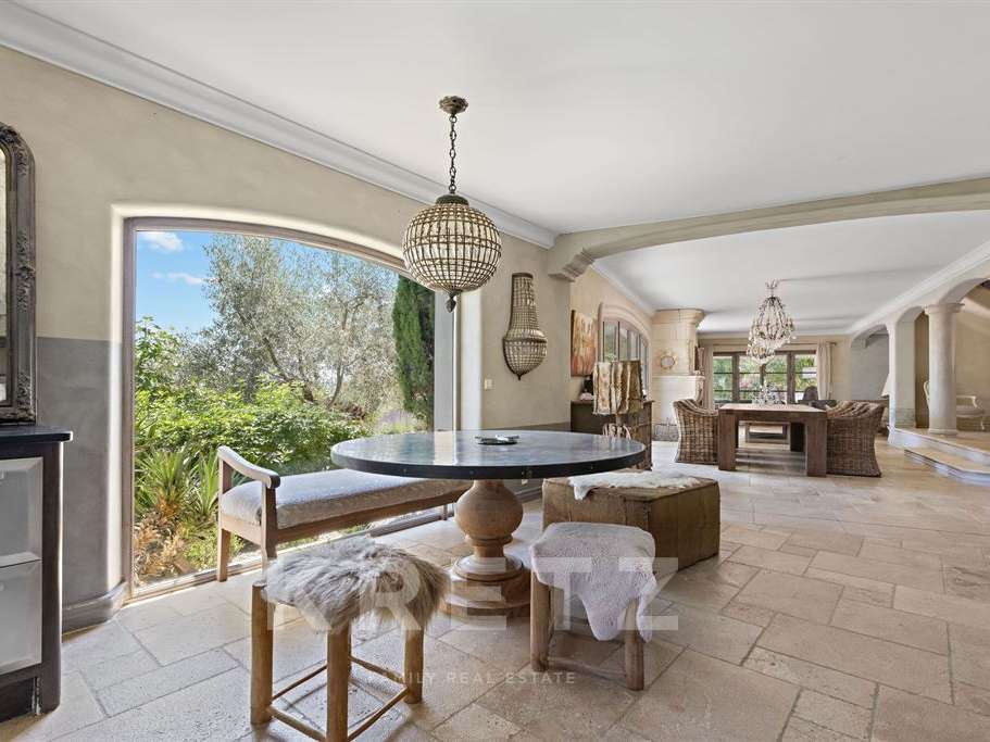 House Pierrevert