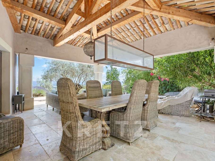 House Pierrevert