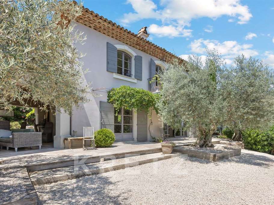House Pierrevert