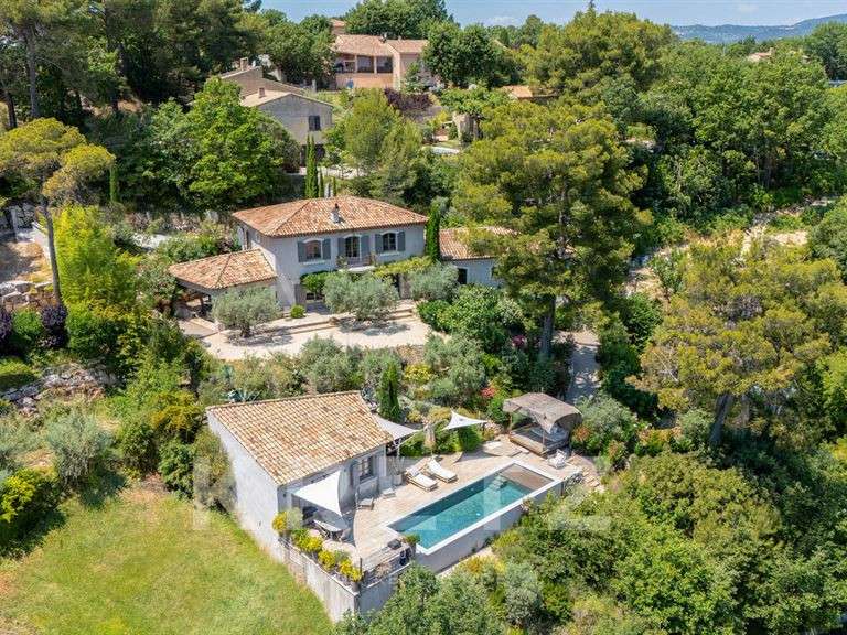House Pierrevert