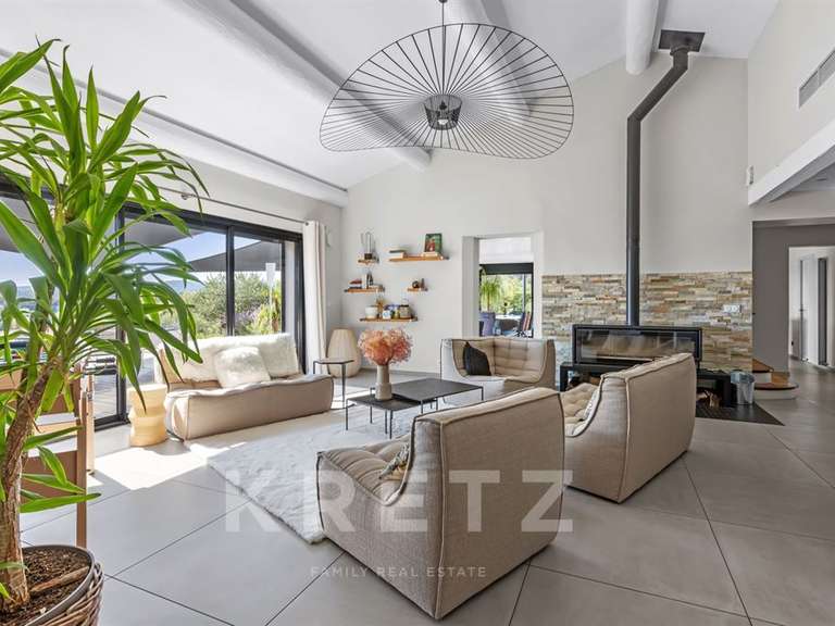 Maison Pierrevert - 5 chambres - 300m²