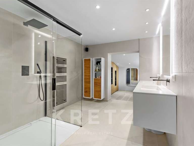 Maison Pierrevert - 5 chambres - 300m²