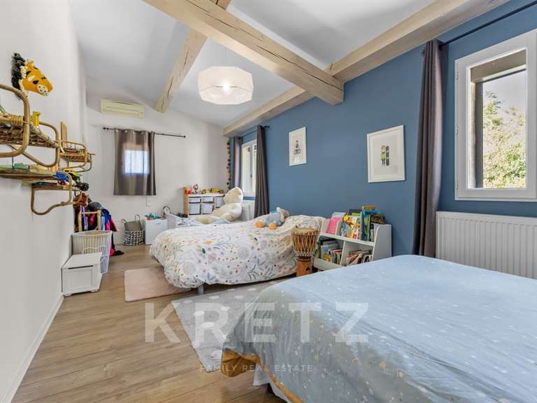 Maison Pierrevert - 5 chambres - 300m²