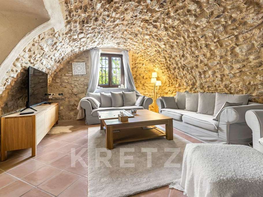 House Pierrevert
