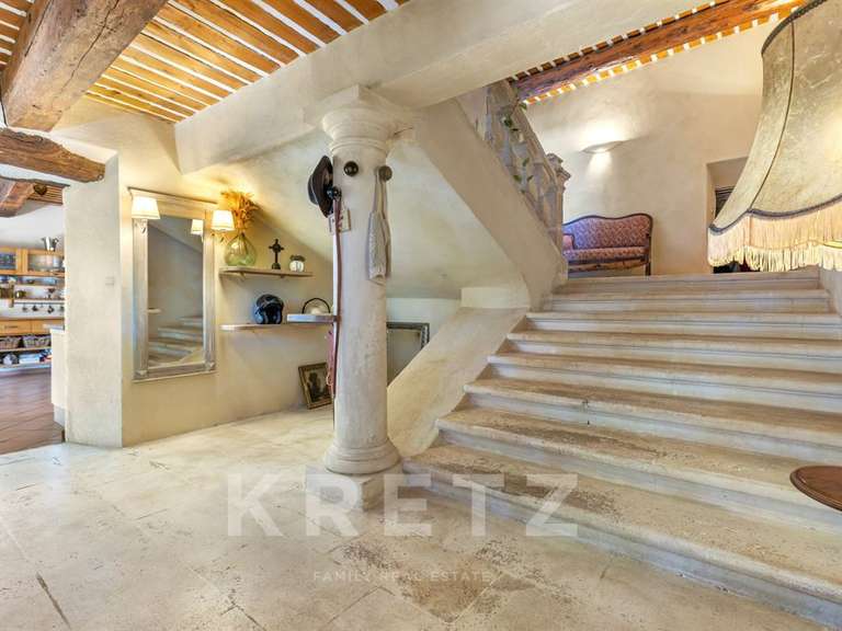 Maison Pierrevert - 10 chambres - 650m²