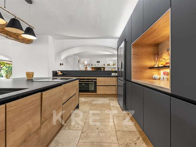 Maison Pierrevert - 10 chambres - 650m²