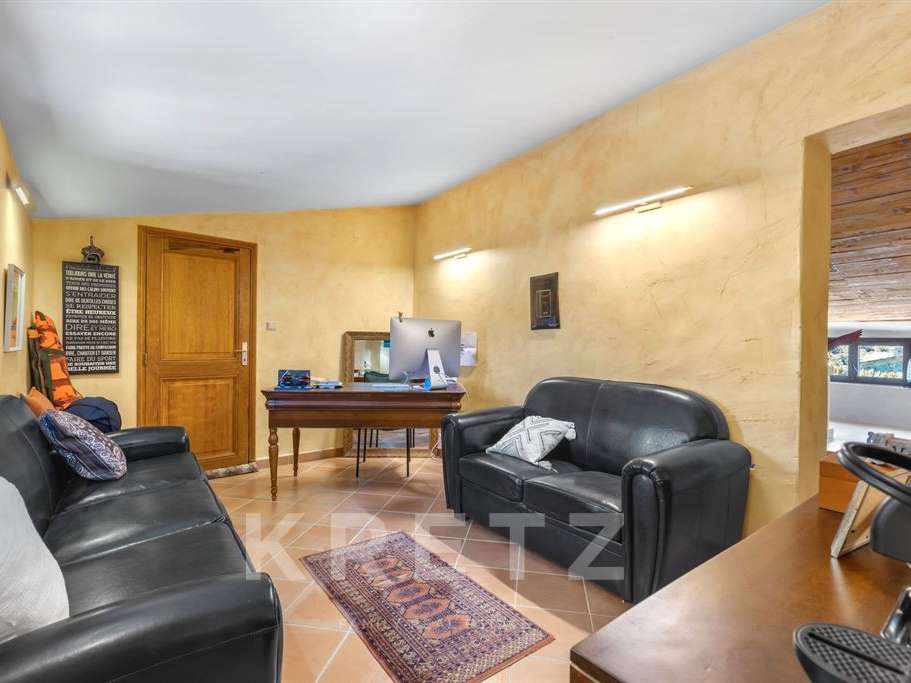 House Pierrevert