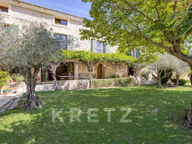 Maison Pierrevert - 10 chambres - 650m²