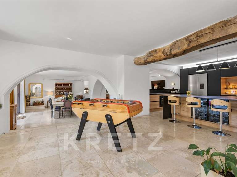 Maison Pierrevert - 10 chambres - 650m²