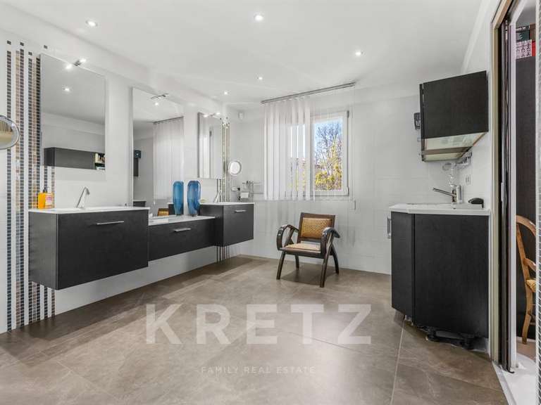 Maison Pierrevert - 4 chambres - 350m²