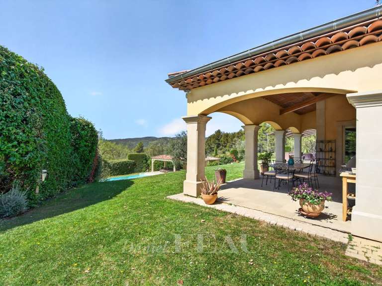 Maison Pierrevert - 4 chambres - 303m²