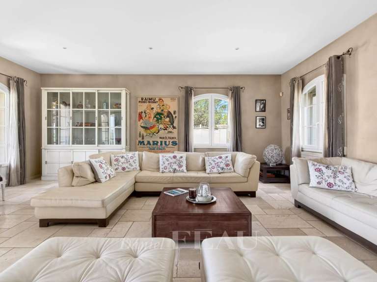 Maison Pierrevert - 4 chambres - 303m²