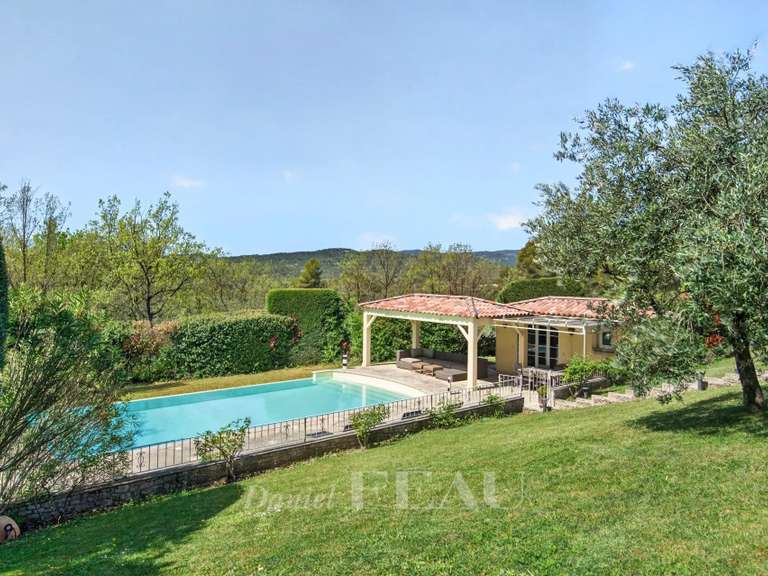 Maison Pierrevert - 4 chambres - 303m²