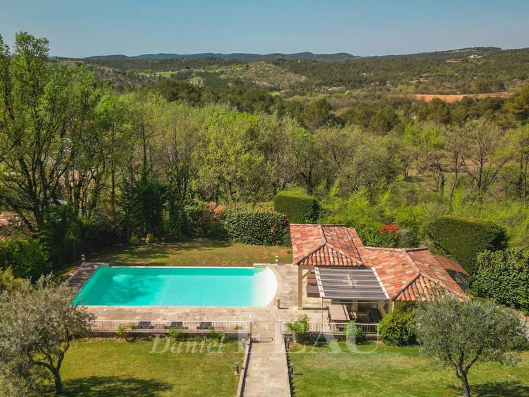 Maison Pierrevert - 4 chambres - 303m²