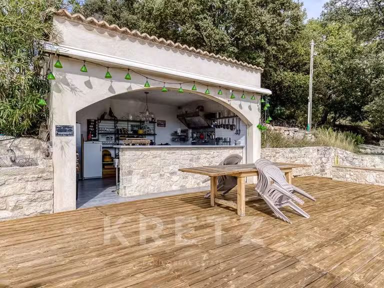 Maison Pierrevert - 5 chambres - 318m²