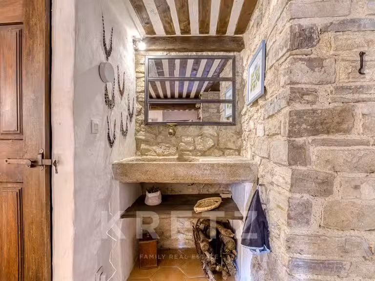 Maison Pierrevert - 5 chambres - 318m²