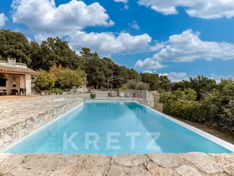 Maison Pierrevert - 5 chambres - 318m²