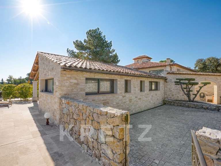 Property Pierrevert - 640m²