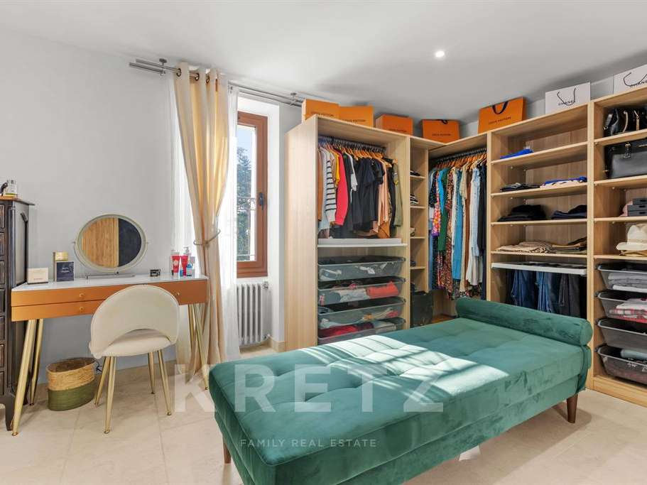 Property Pierrevert