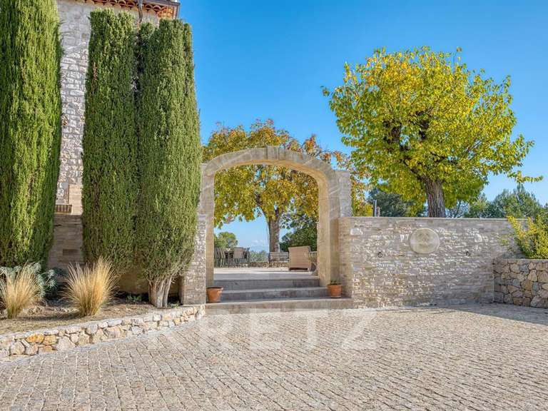 Propriété Pierrevert - 640m²