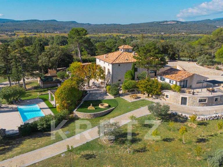 Propriété Pierrevert - 640m²