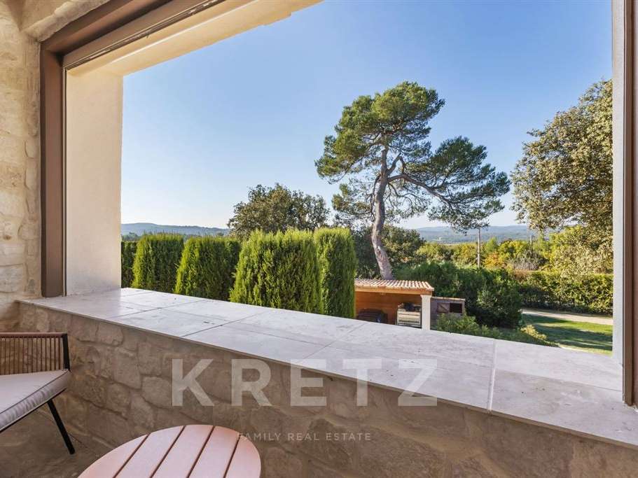 Property Pierrevert