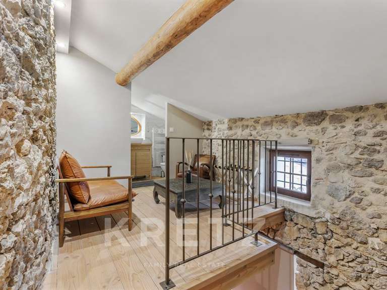 Property Pierrevert - 640m²