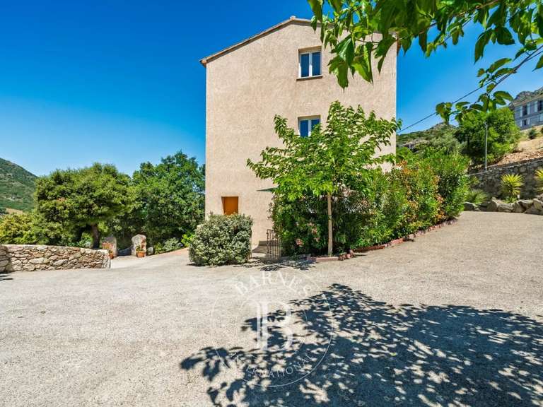 Propriété Pietralba - 291m²