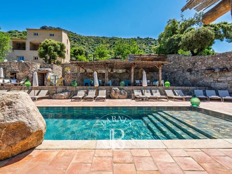 Propriété Pietralba - 291m²