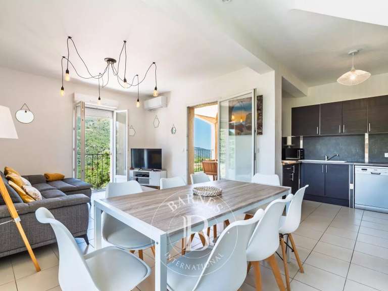 Propriété Pietralba - 291m²