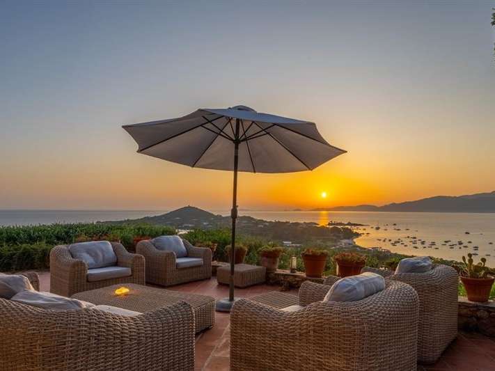 House Pietrosella - 5 bedrooms - 275m²