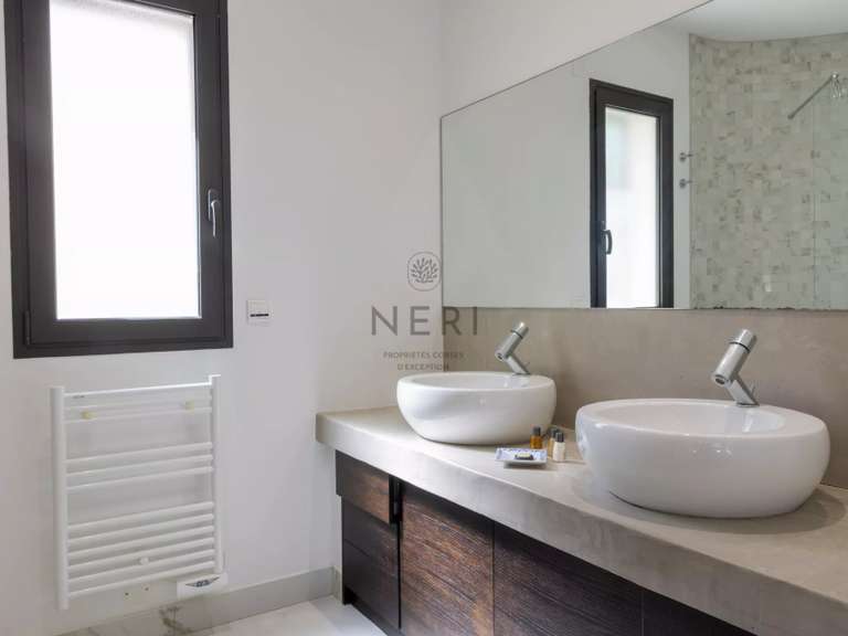 Villa Pietrosella - 5 chambres - 1650m²