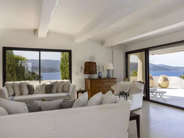 Villa Pietrosella - 5 chambres - 6200m²