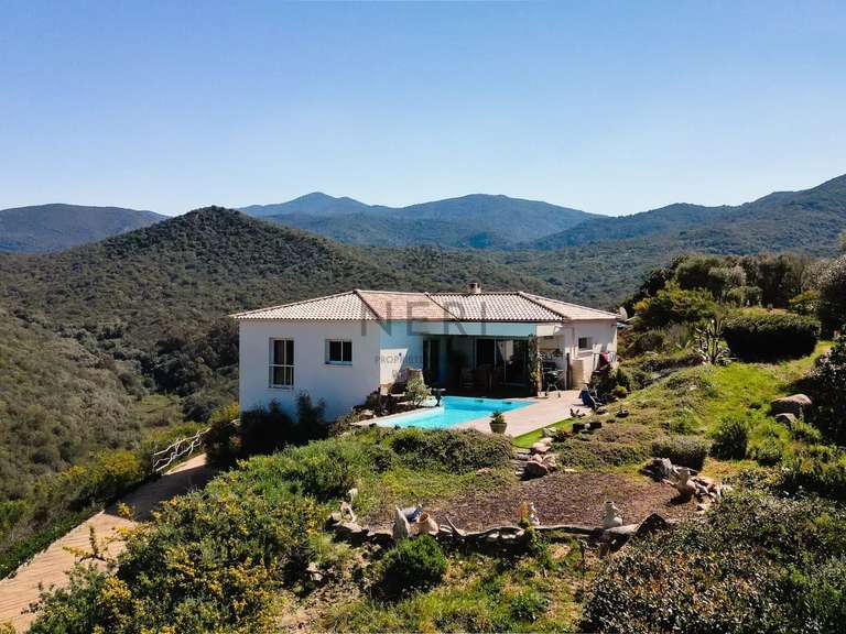 Villa Pietrosella - 4 chambres - 184m²