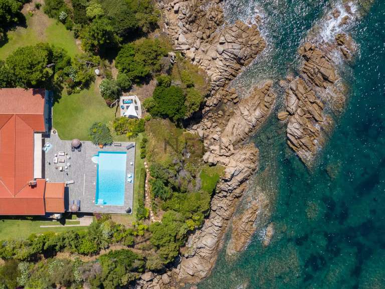 Villa Pietrosella - 270m²