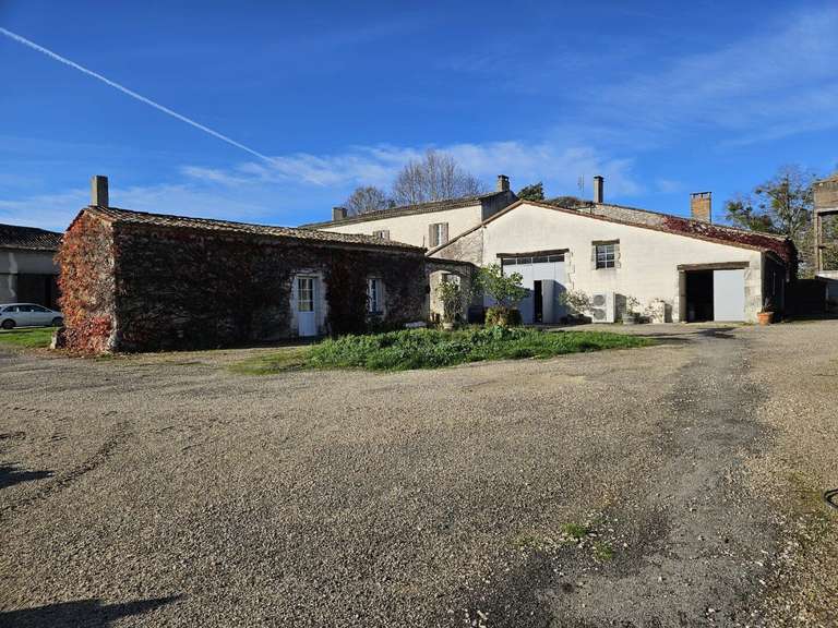 Propriété Pineuilh - 6 chambres - 270m²