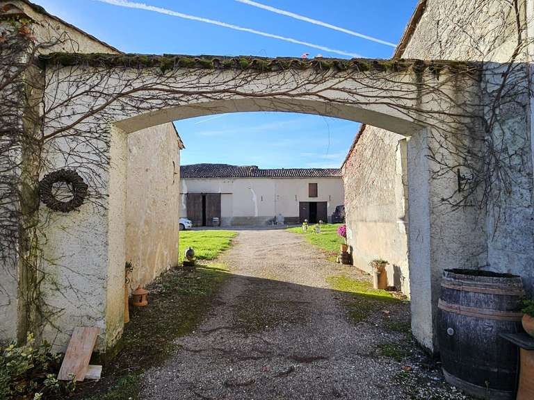 Propriété Pineuilh - 6 chambres - 270m²