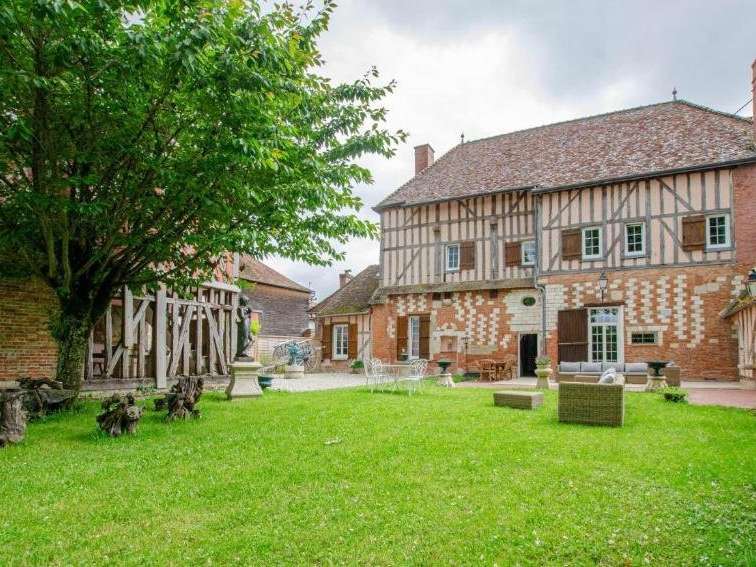 Propriété Piney - 5 chambres - 250m²