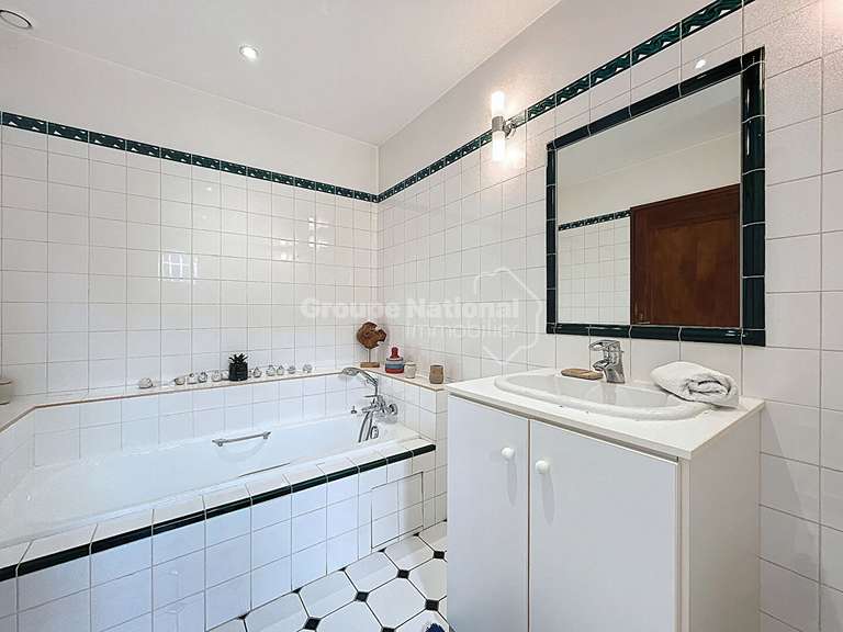 House Piolenc - 3 bedrooms - 190m²