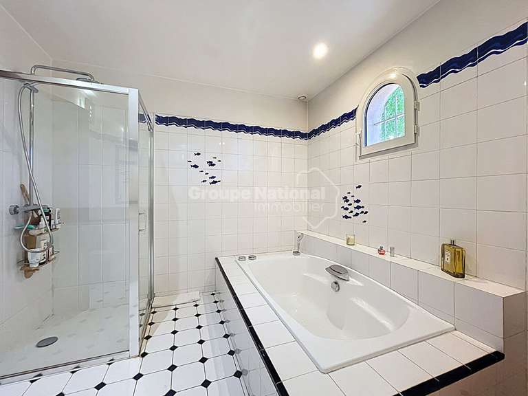 House Piolenc - 3 bedrooms - 190m²