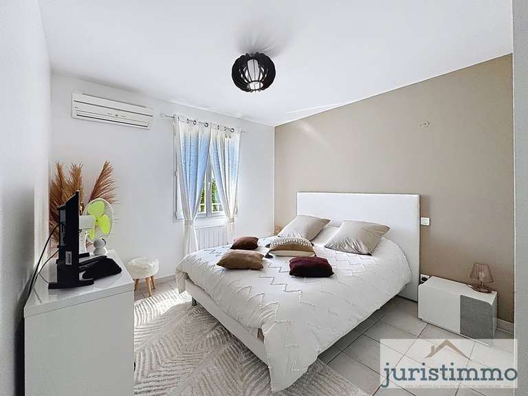 Maison Piolenc - 8 chambres - 167m²