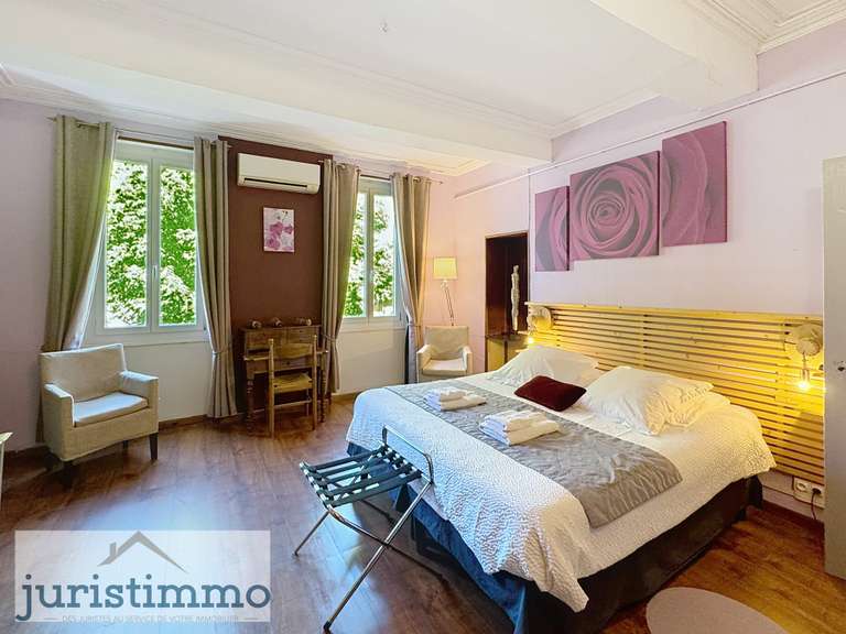 Maison Piolenc - 8 chambres - 484m²