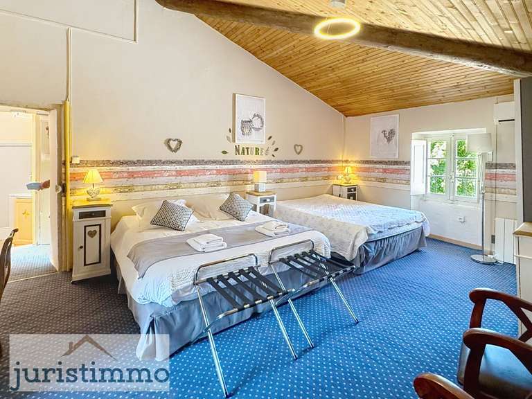 Maison Piolenc - 8 chambres - 484m²