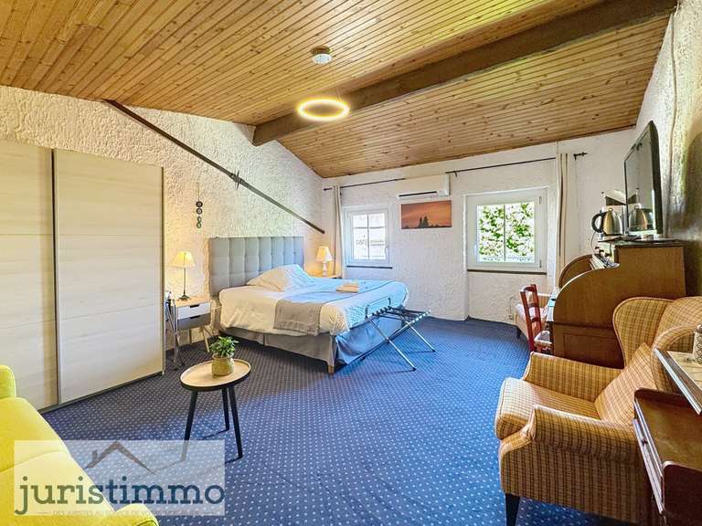 Maison Piolenc - 8 chambres - 484m²