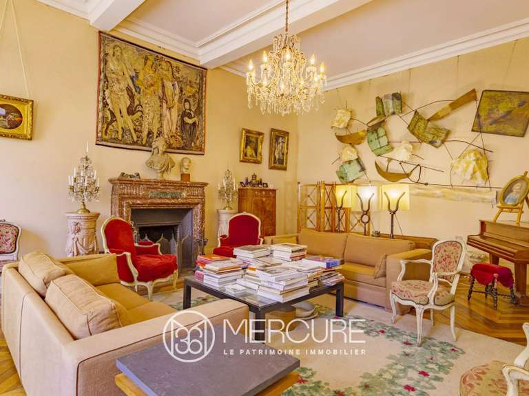 Castle Plaigne - 12 bedrooms - 1000m²